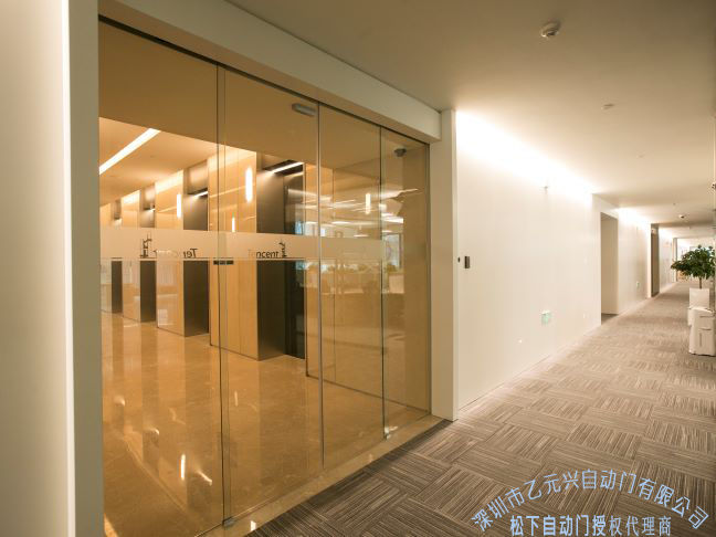 全玻璃香蕉视频APP官网下载-腾讯大厦案例实拍图片